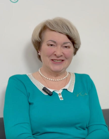 Отзыв Елены Викторовны, Беларусь, о комплексной имплантации All-on-6 | Стоматологическая клиника 401.by